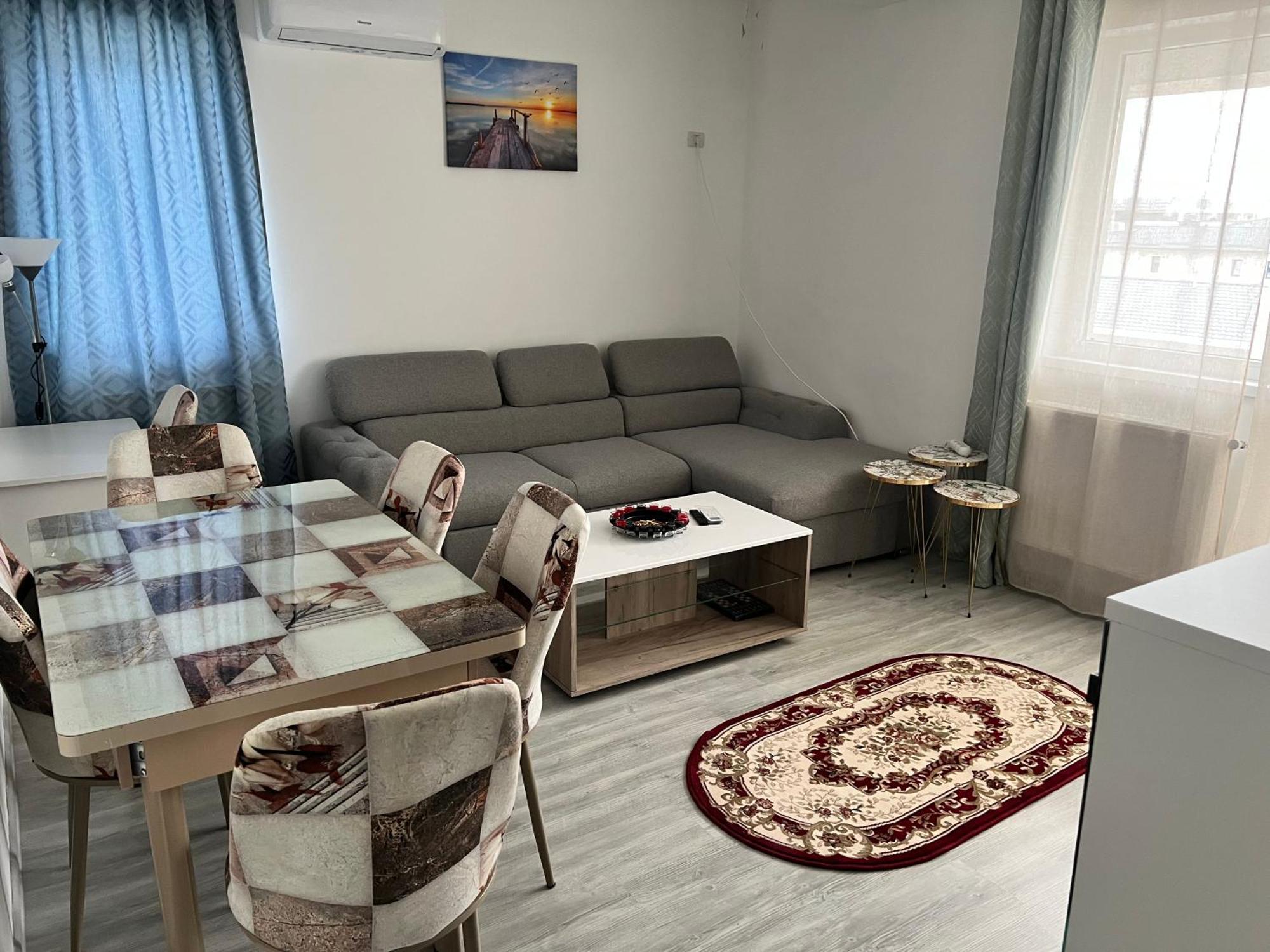 Apolonium Apartment *
